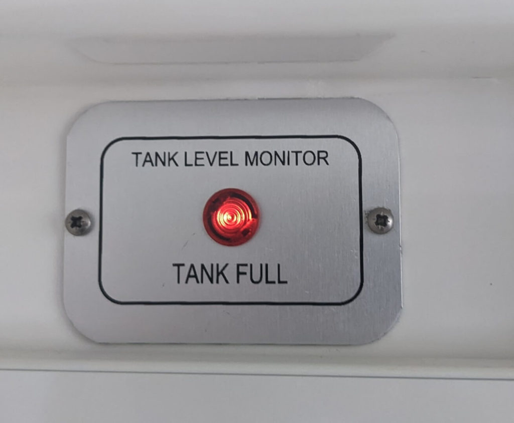 Leopard 43 PC blackwater tank alarm