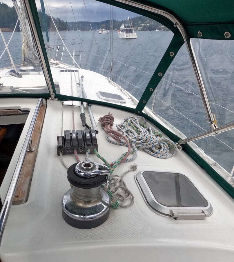 Jeanneau 43 DS sail controls on port side of coachroof