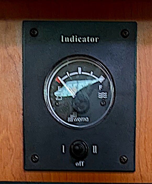 Hunter 36 tank indicator